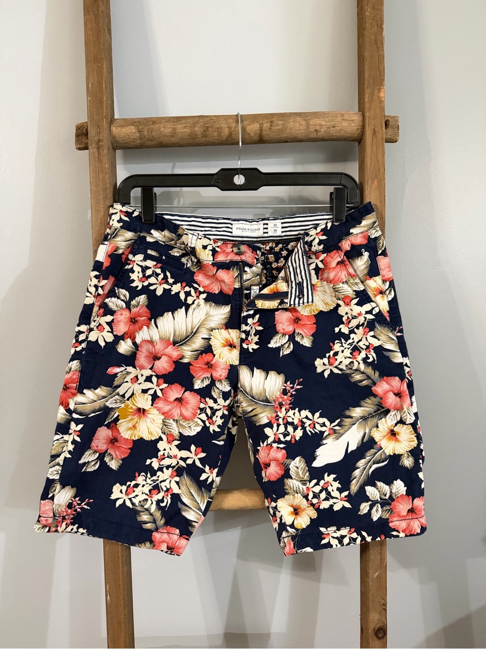 Denim & Flower Navy Floral Flat Front Shorts